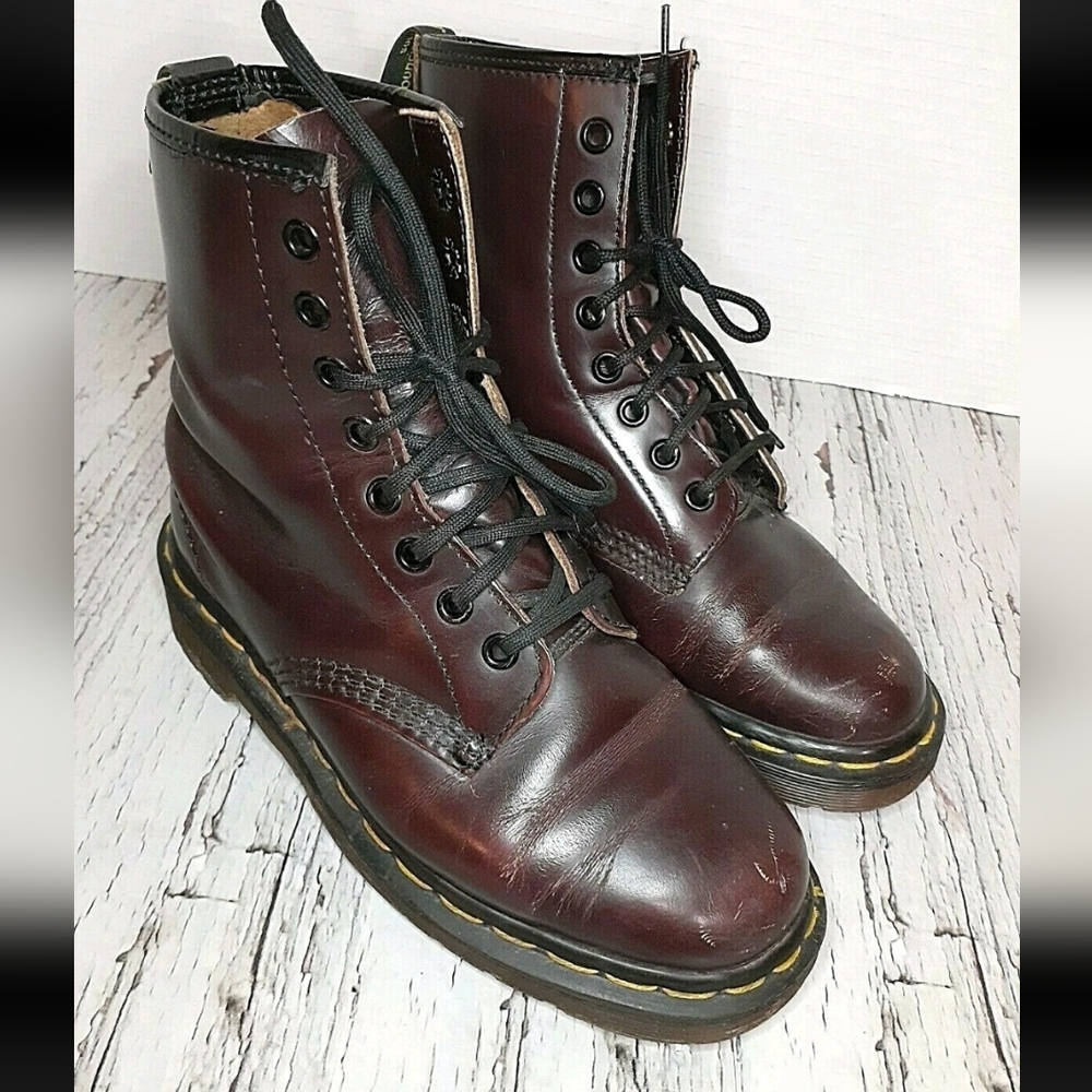 Dr. Martens Vintage 90s Y2K Burgundy 8 Hole Boots 5